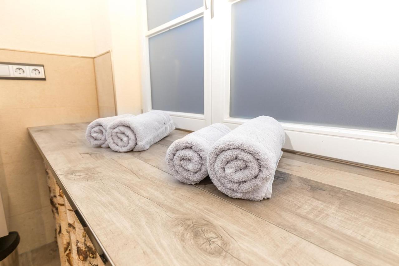 Schwarzwaldzimmer & Schwarzwald Design Apartment Rottweil Εξωτερικό φωτογραφία